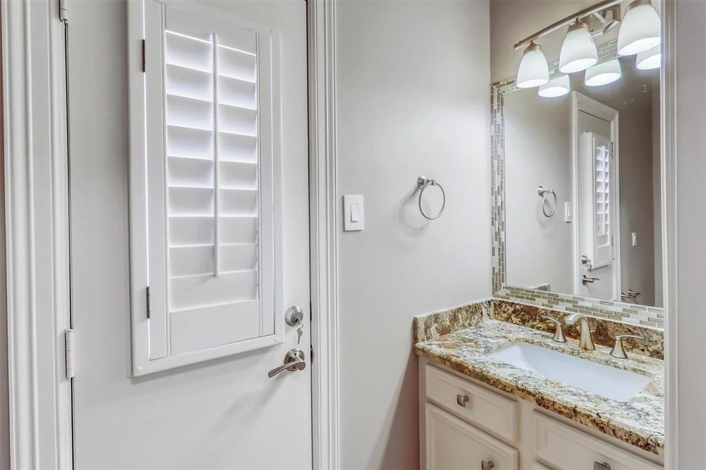 Photo of 2114 Summerland Drive N