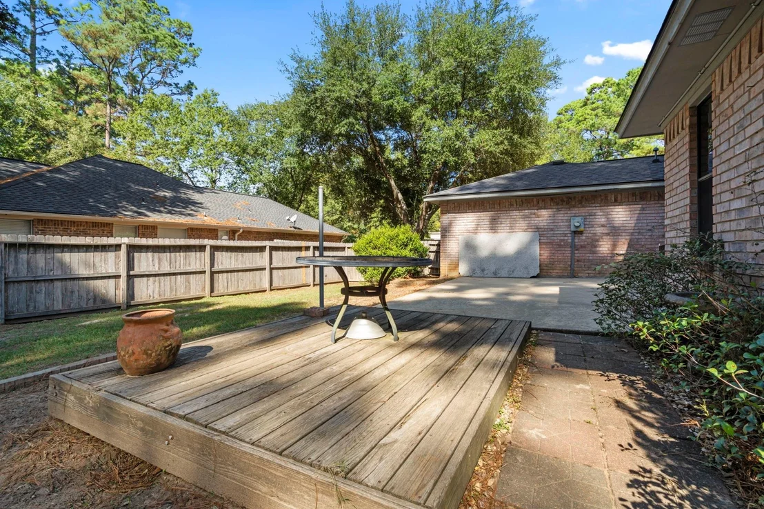 Photo of 15633 Corinthian Way