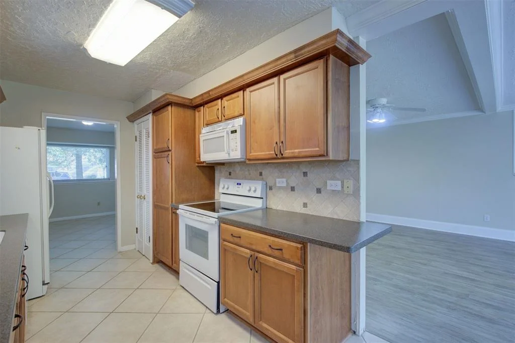 Photo of 17611 Loring Lane