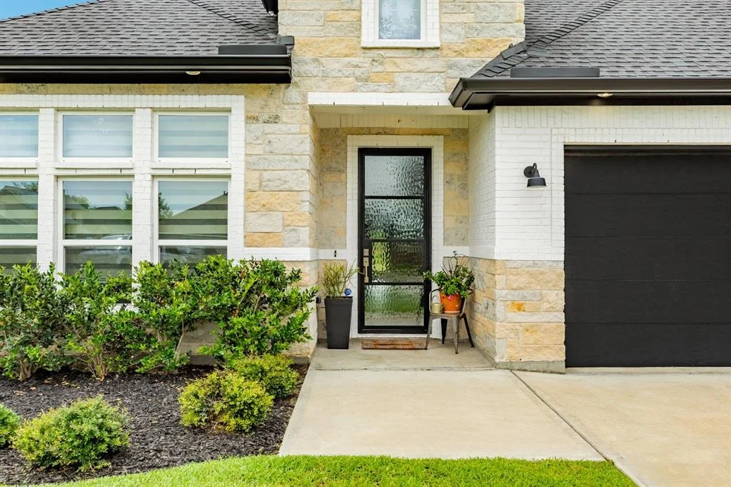 Photo of 9715 Highland Pointe Drive