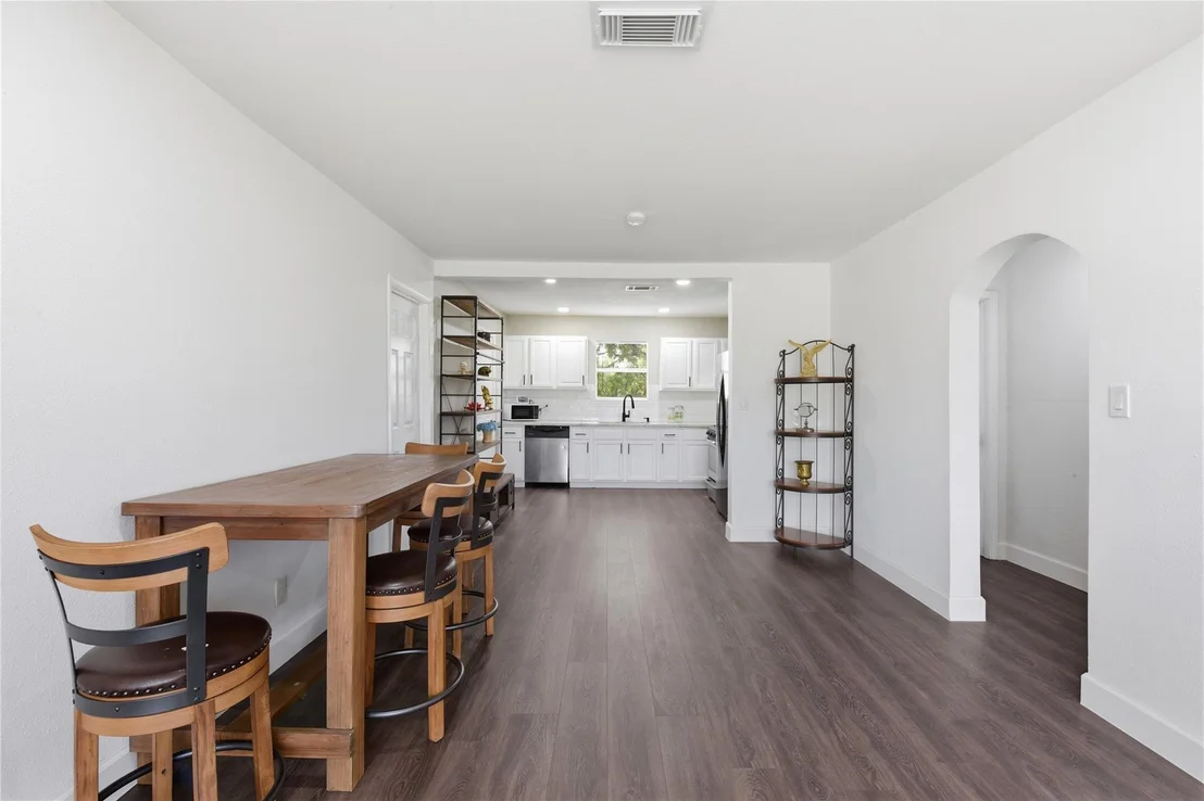 Photo of 2217 Creston Drive