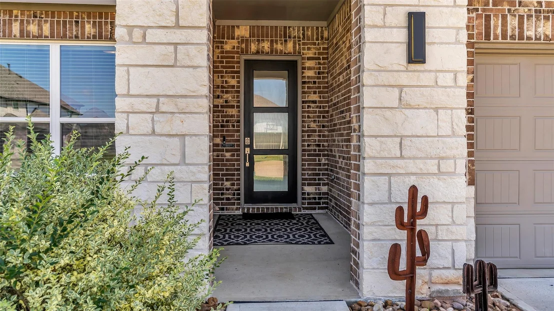 Photo of 10302 Horseshoe Lake Trail