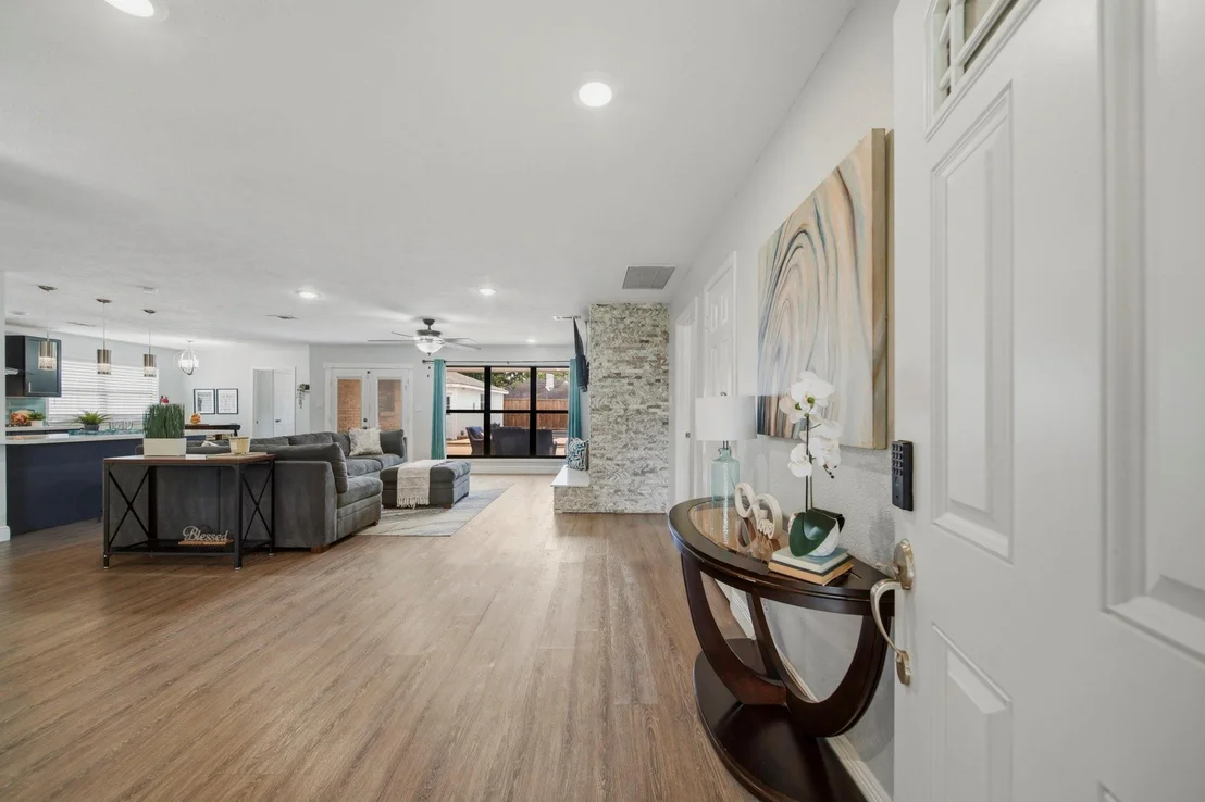 Photo of 2110 Oceanview Drive