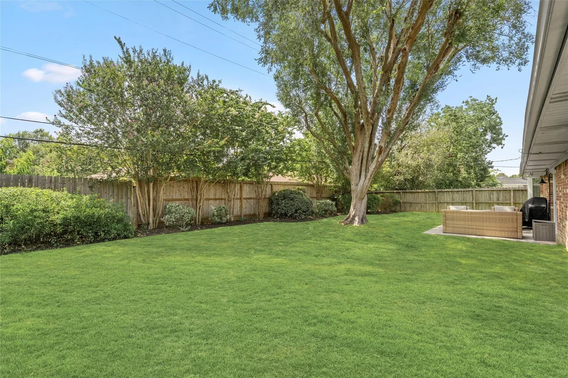 Photo of 9018 Mullins Drive