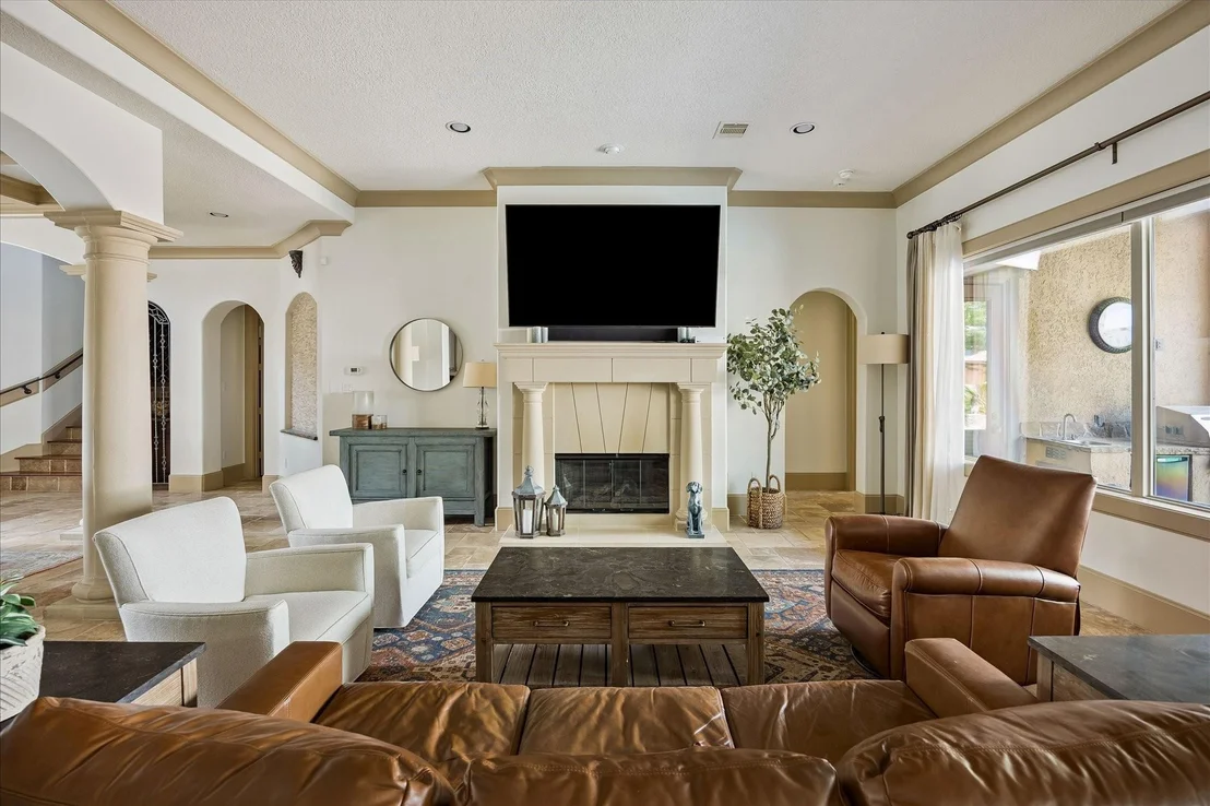 Photo of 6014 Rose Street
