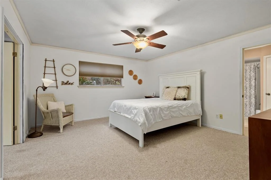 Photo of 18022 Longcliffe Drive
