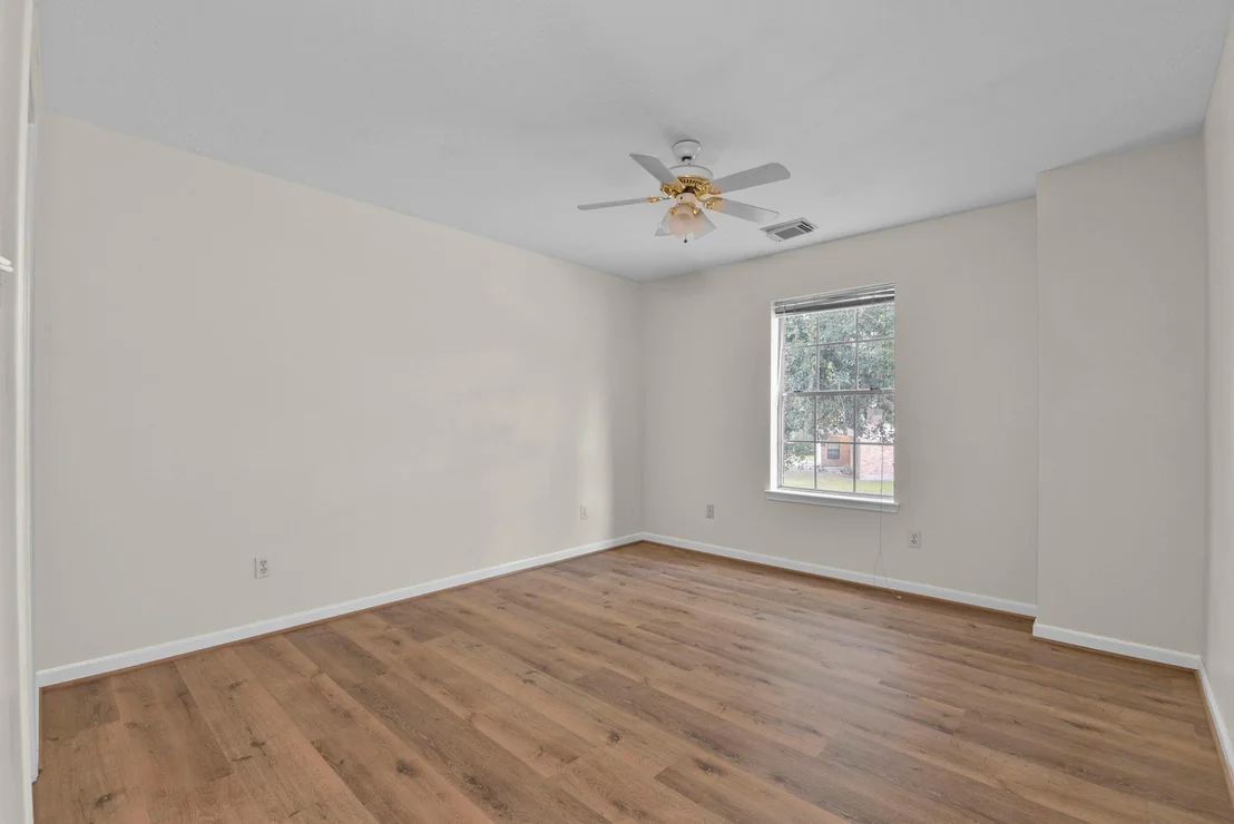 Photo of 4911 Silver Fox Drive