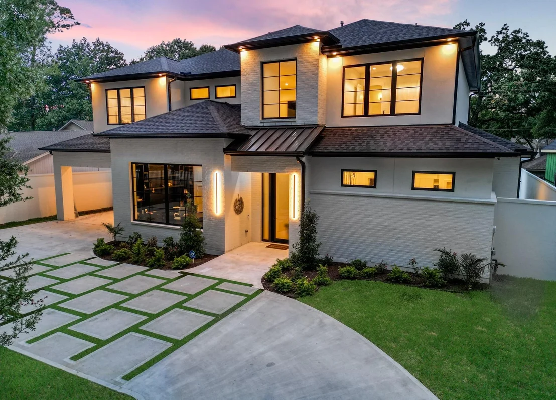 Photo of 13034 Memorial Drive