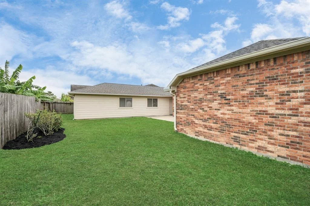 Photo of 6823 Davy Crockett Drive