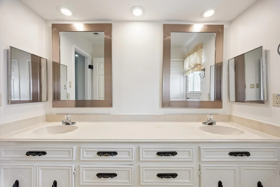 Photo of 15711 Brook Forest Drive