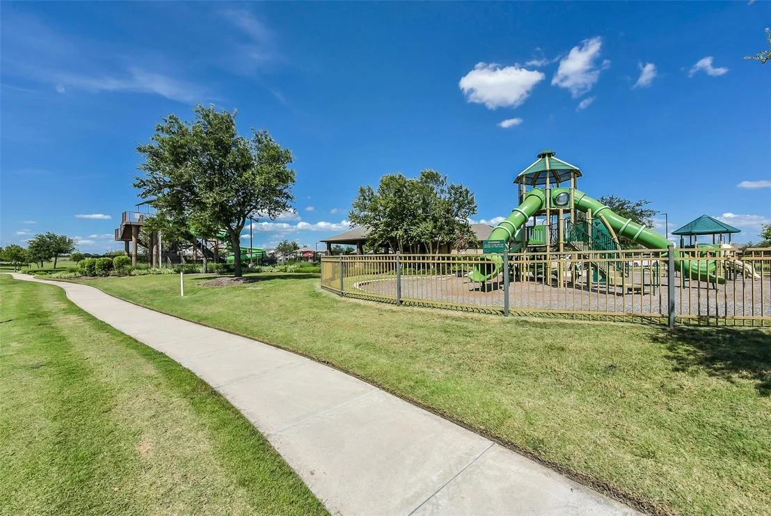 Photo of 7423 Ramsgate Cliff Lane