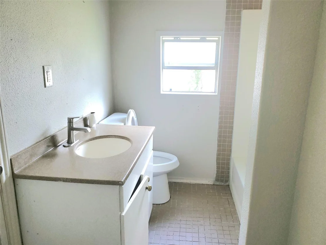 Photo of 9831 Bamboo Road