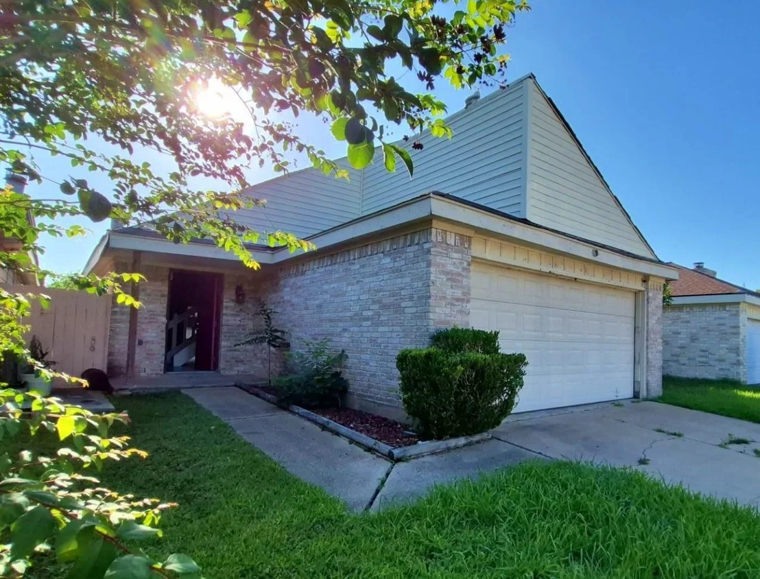 Photo of 6118 Linnhaven Drive