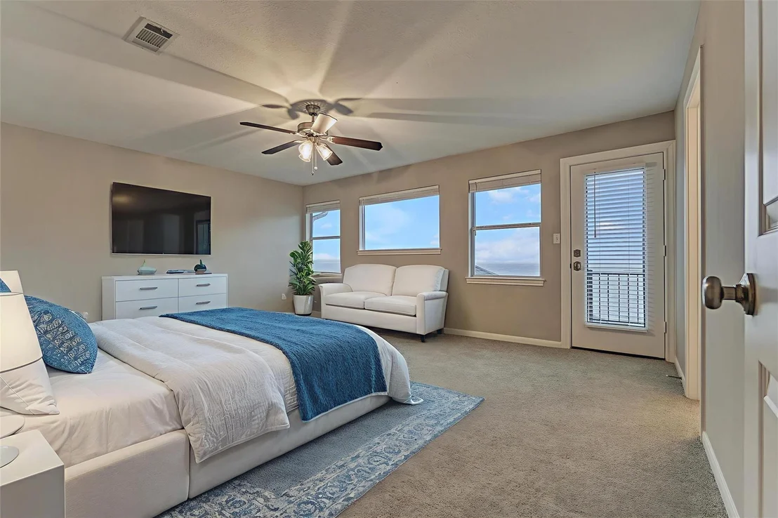 Photo of 469 Edgewood Drive