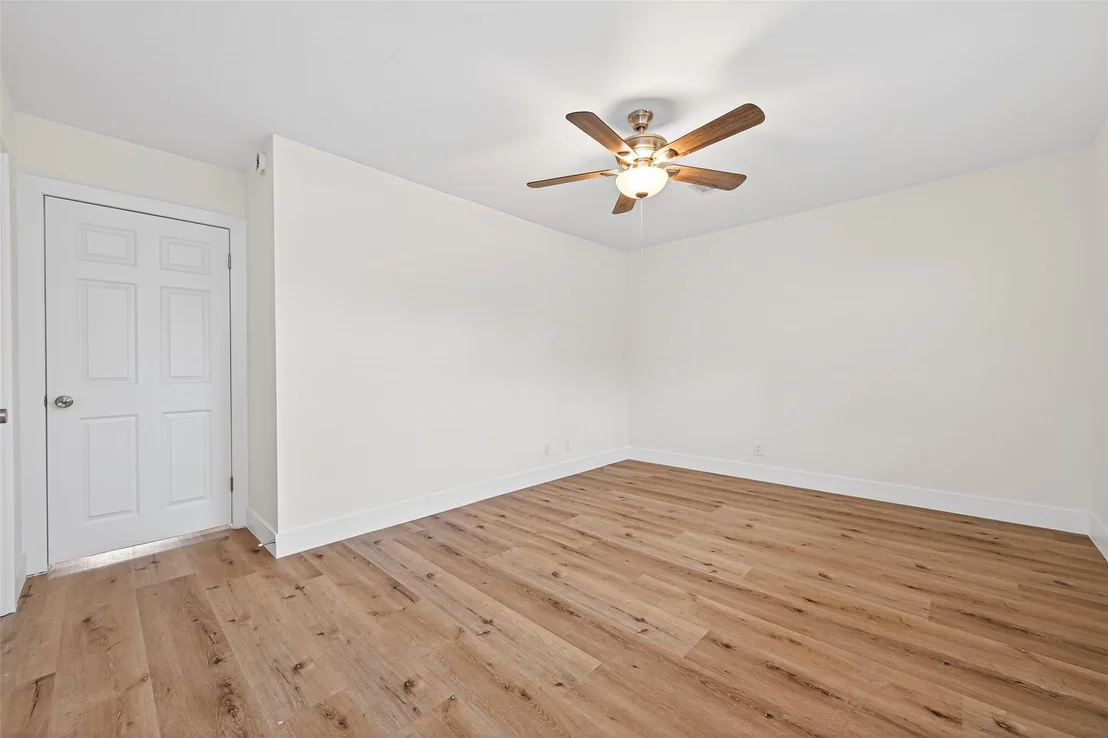 Photo of 4012 Theiss Road