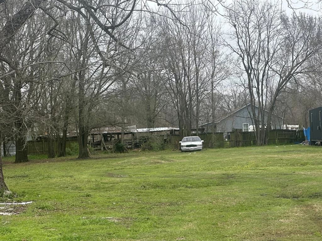 Photo of 9324 Willow Street