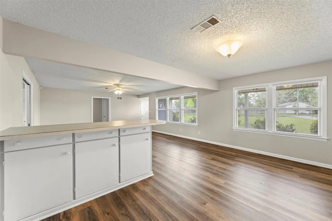 Photo of 1327 Hodges Lane