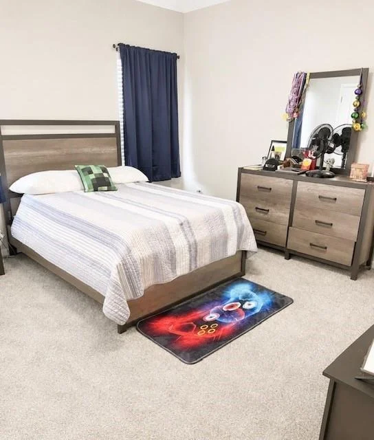 Photo of 915 Lakeland Circle