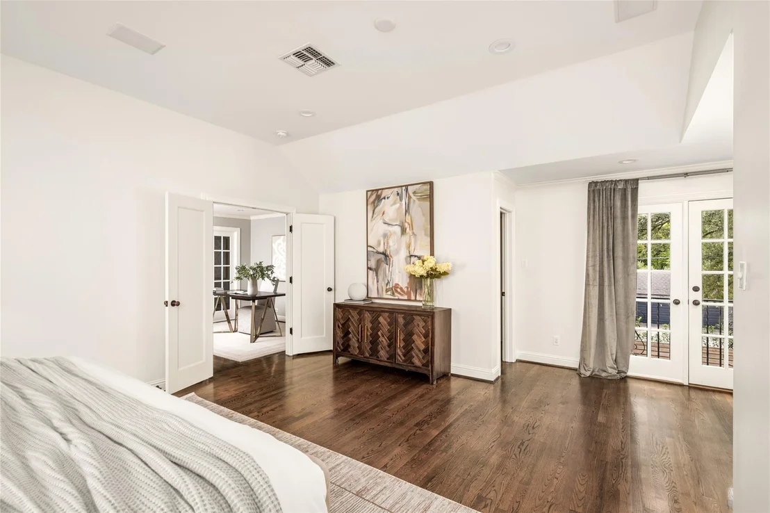 Photo of 3105 Locke Lane