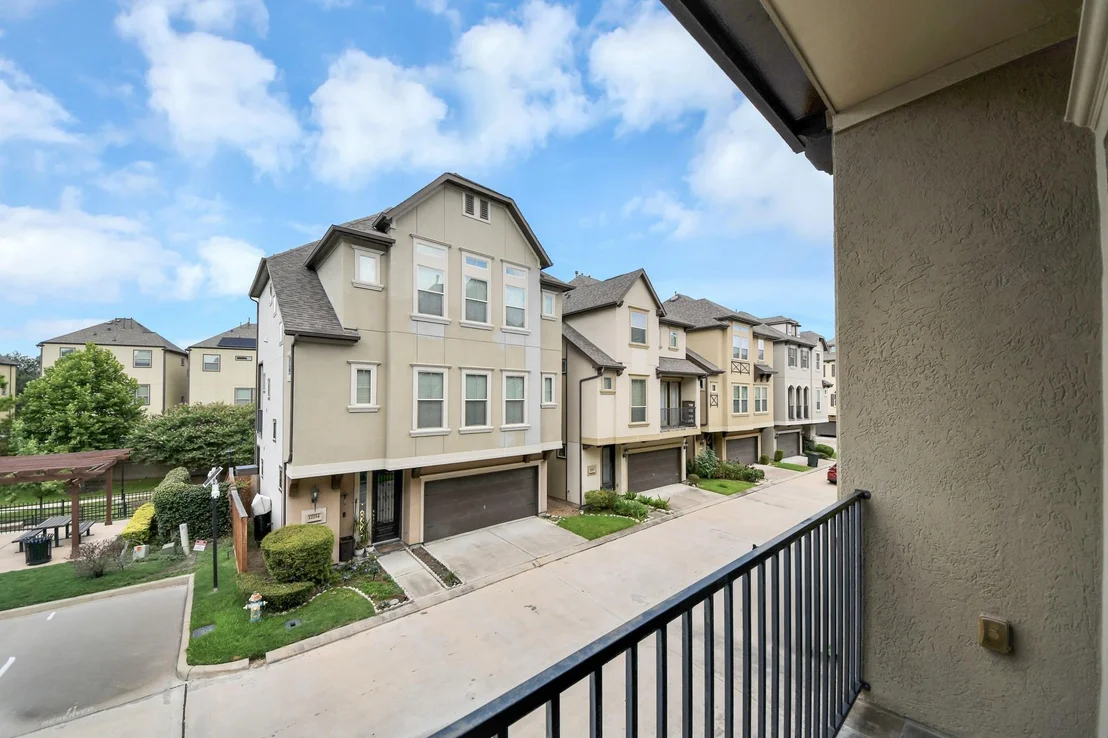 Photo of 12255 Oxford Crescent Circle