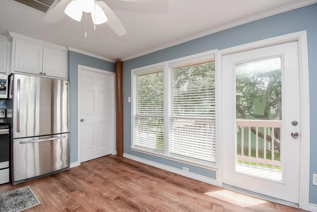 Photo of 2116 W Bayshore Drive