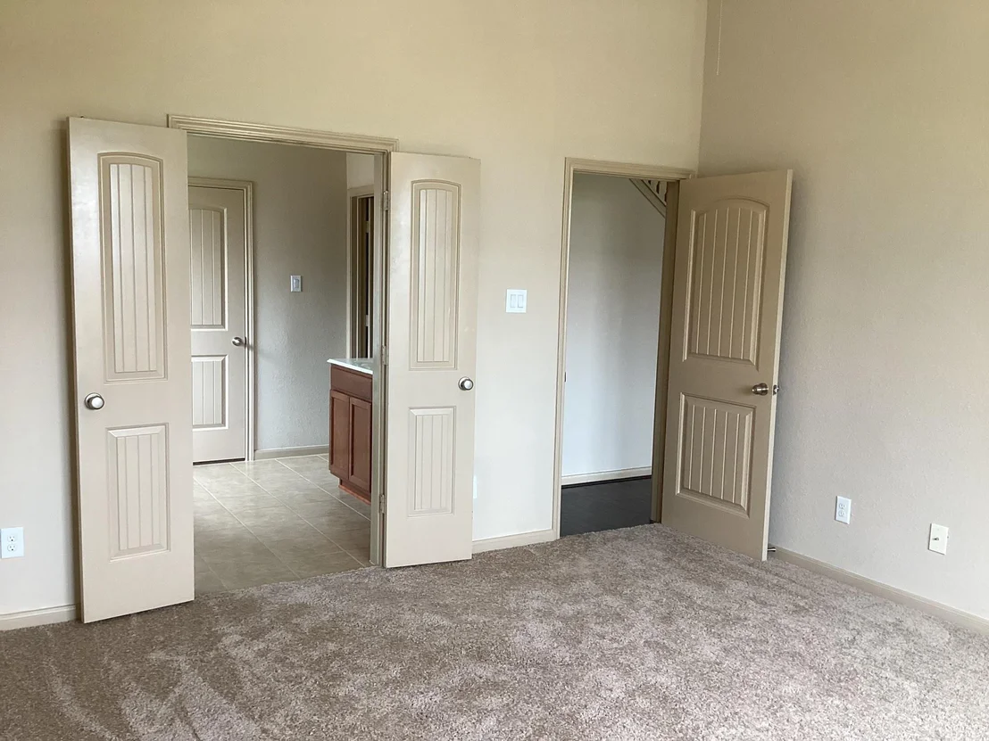 Photo of 6533 Gray Birch Lane