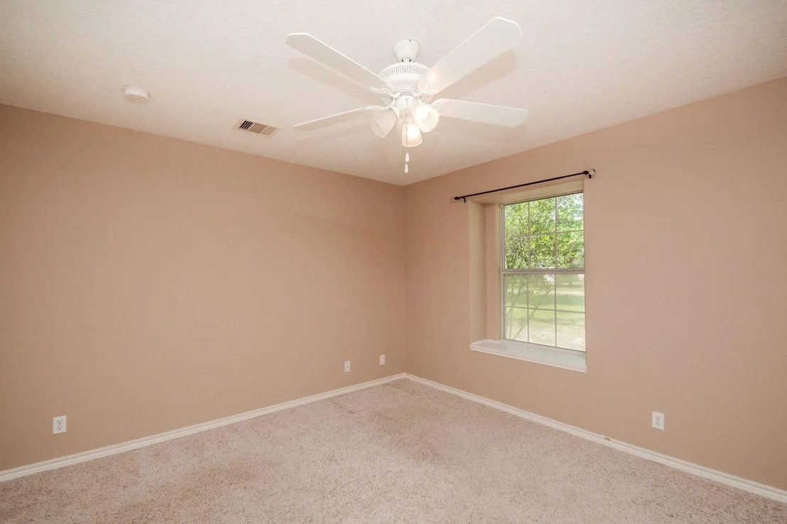 Photo of 547 Sandra Court