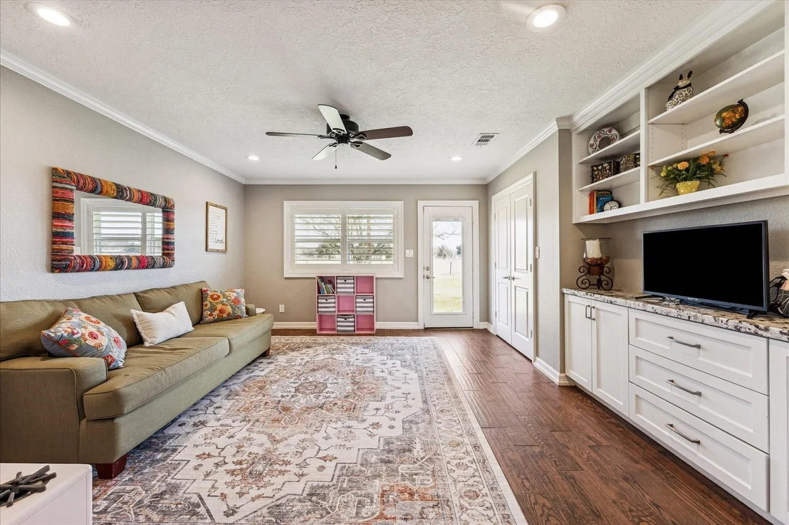 Photo of 2489 Bartlett Road