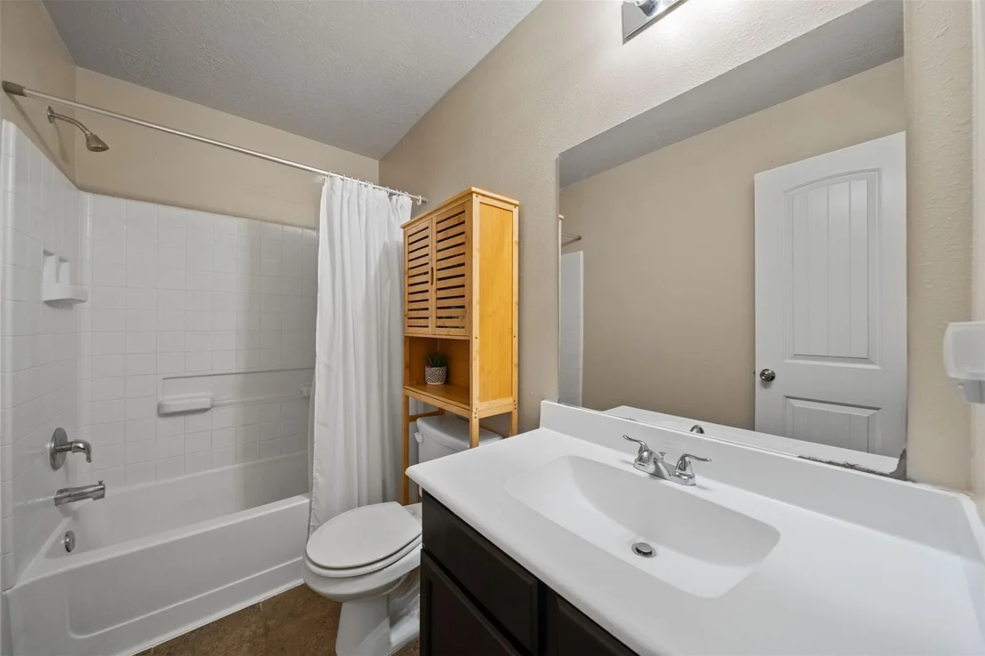 Photo of 260 Kellyn Court