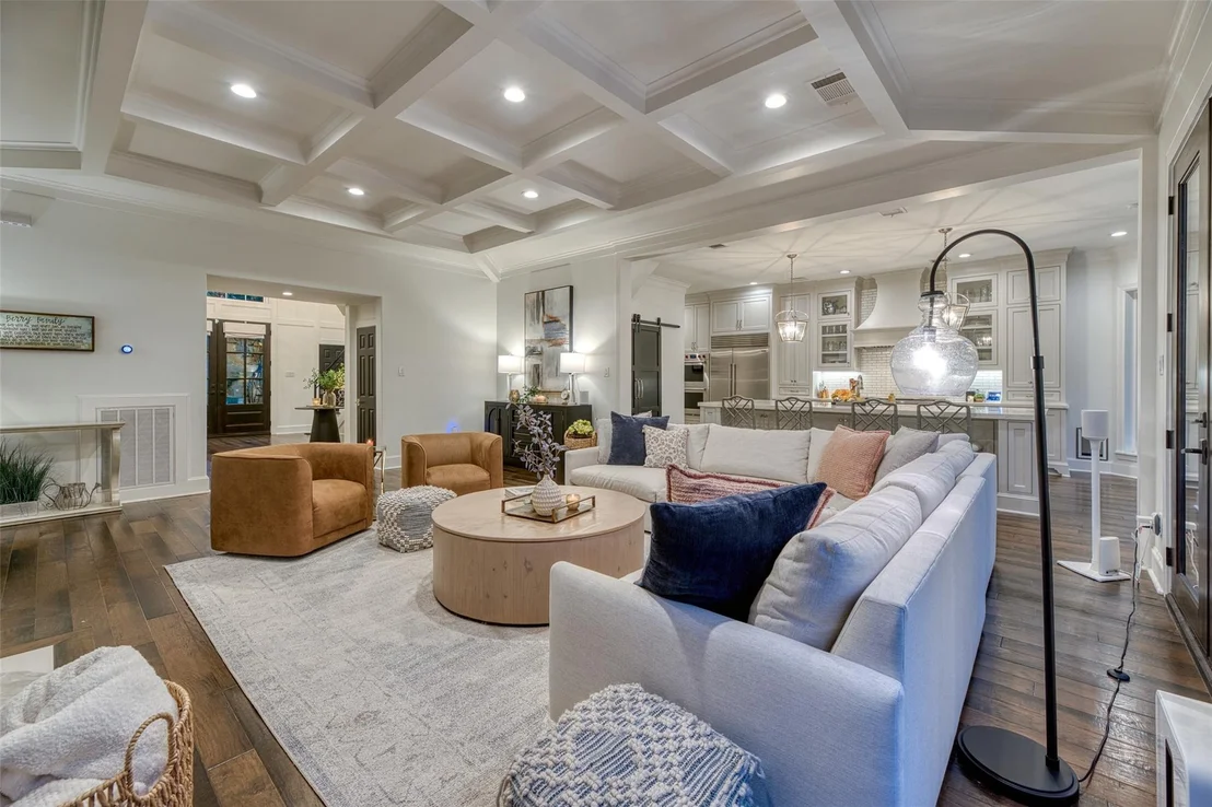 Photo of 923 Chinquapin Place