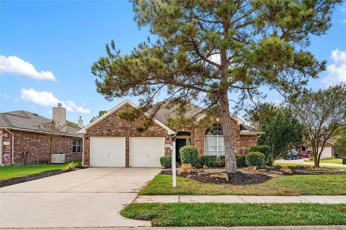 Photo of 3214 Falcon Trail Drive