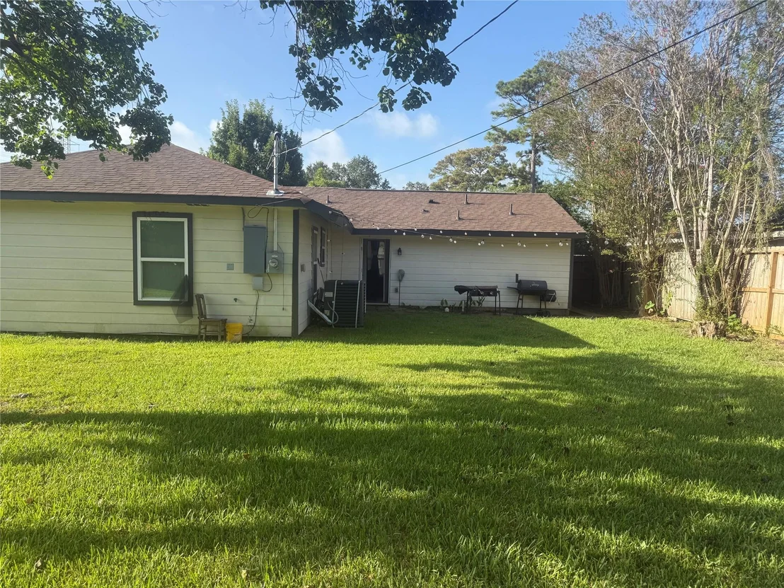Photo of 6059 Doulton Drive