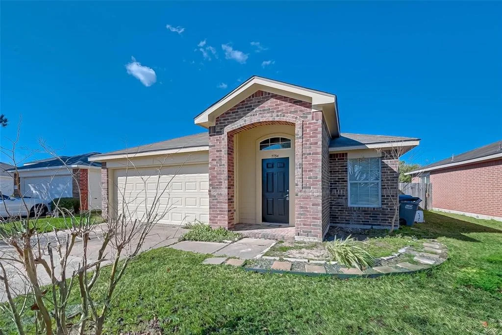 Photo of 7734 Eldergrove Lane