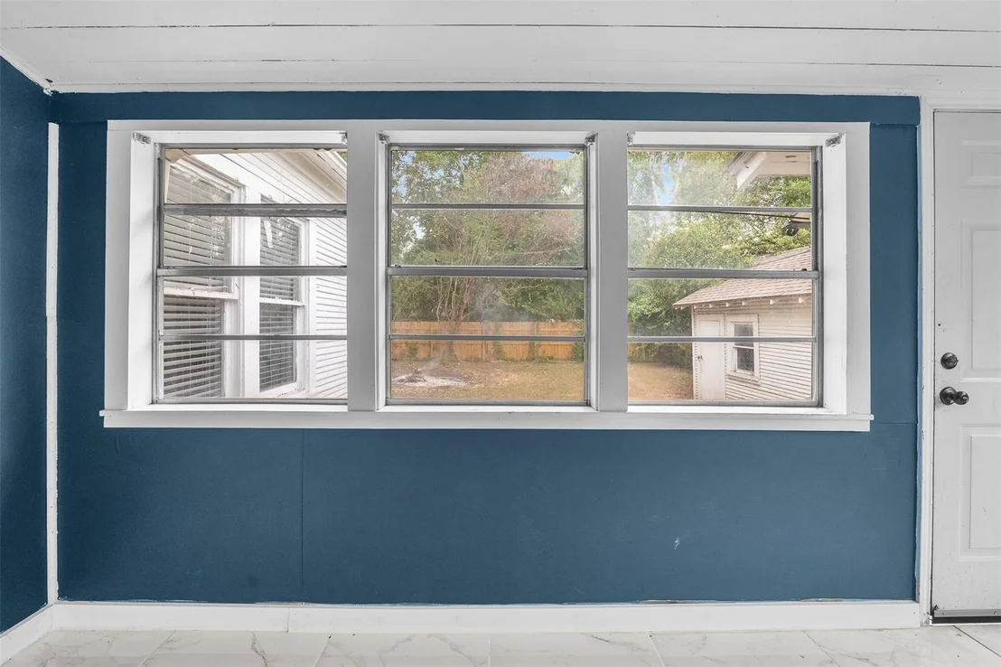 Photo of 335 N Robb Street