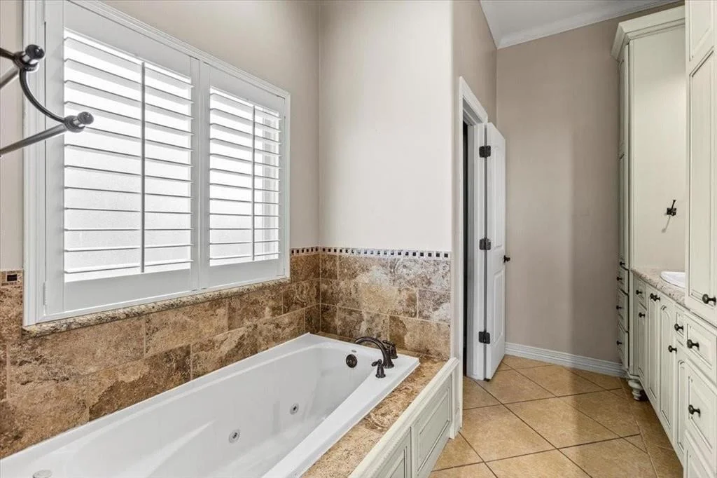 Photo of 628 Frontier Drive