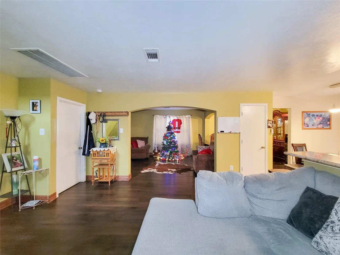 Photo of 19910 Willowbrook Drive