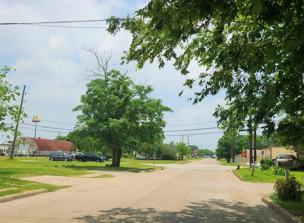 Photo of 5811 Roberts Road