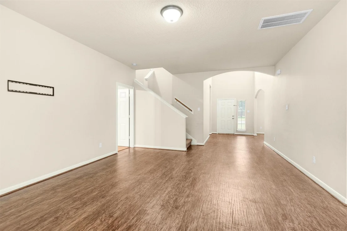 Photo of 996 Oak Glen Drive