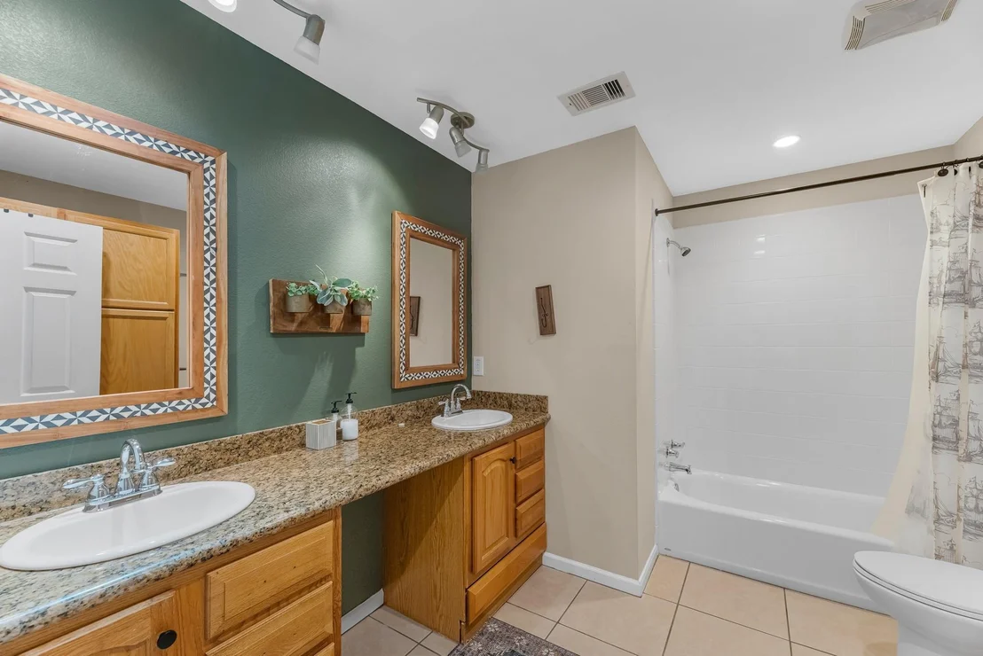 Photo of 211 Captains Road