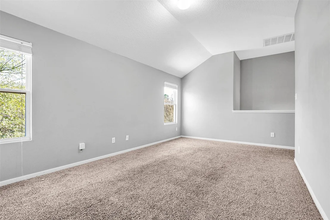 Photo of 5026 Forest Hurst Drive