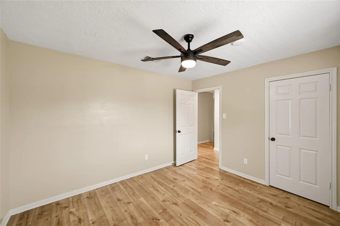 Photo of 706 Fernglade Drive