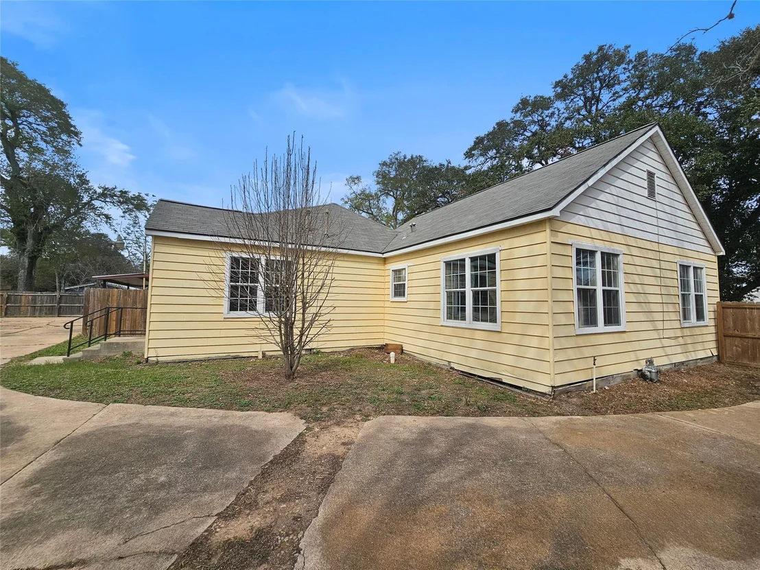 Photo of 1023 Meyer Street
