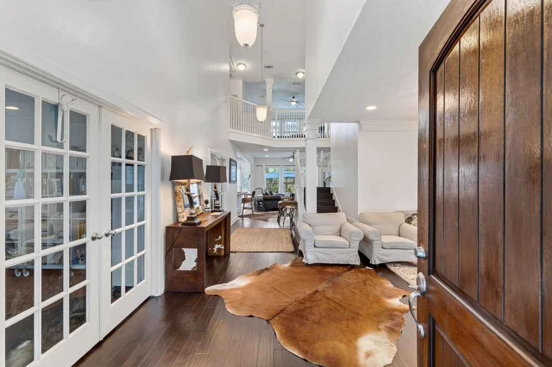 Photo of 335 Voss Road
