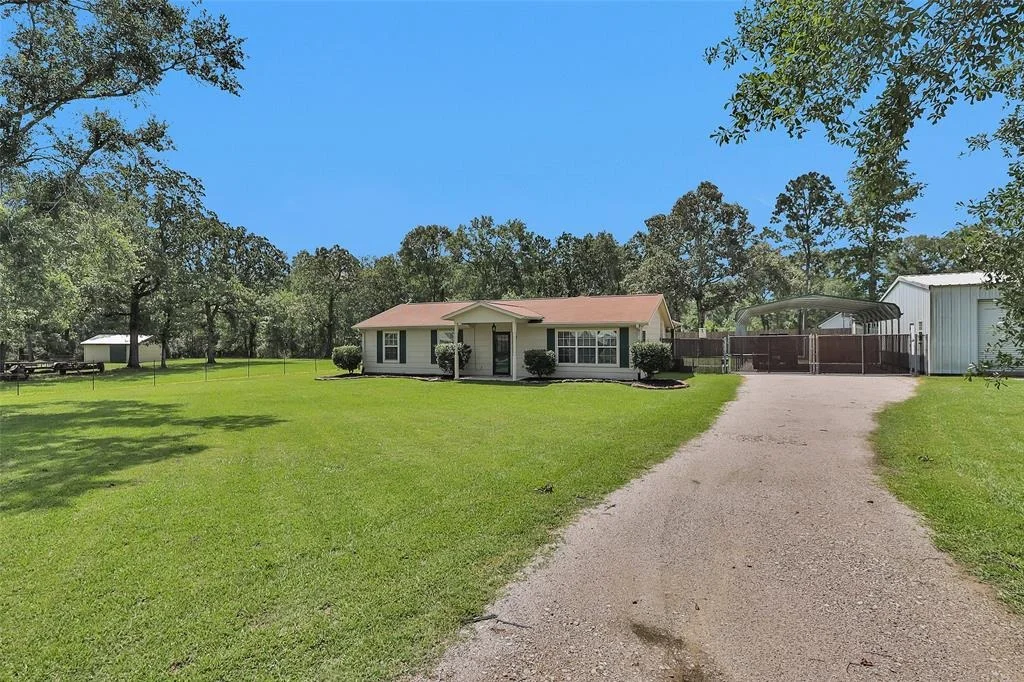 Photo of 814 Whipporwill Road