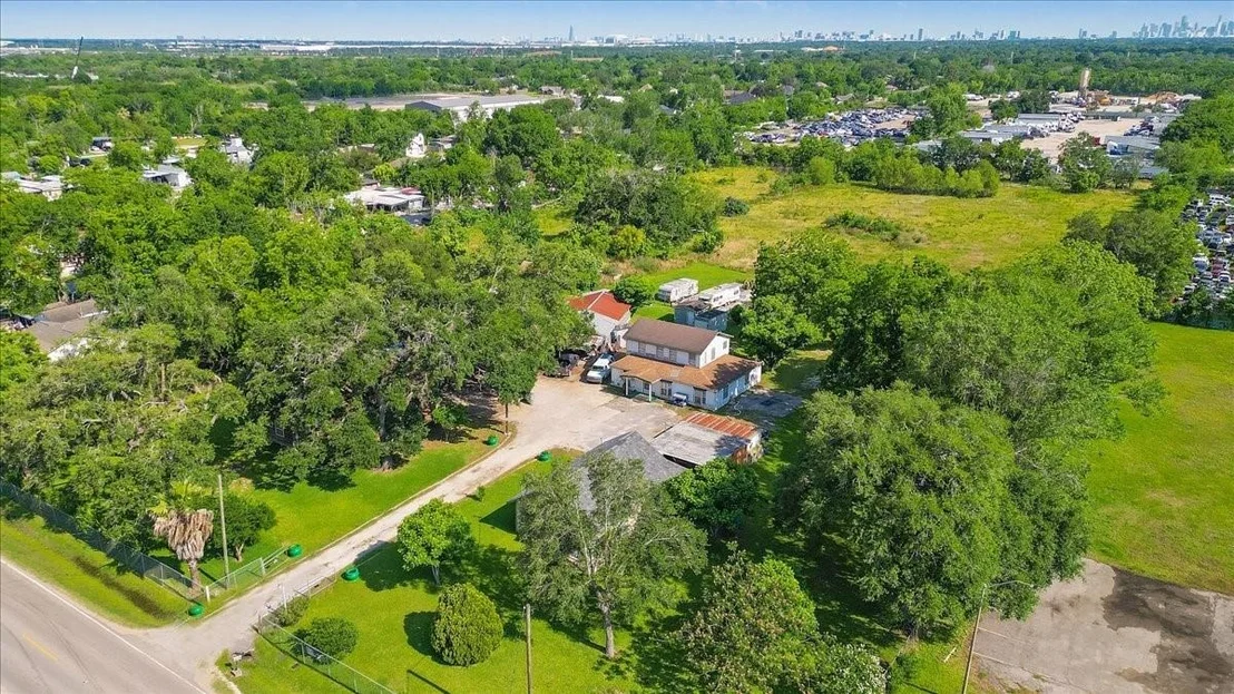 Photo of 3929 Almeda Genoa Road