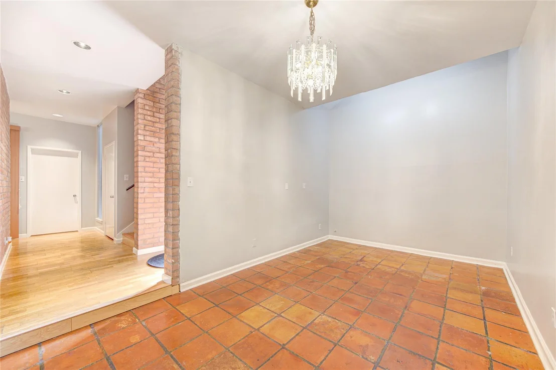 Photo of 1119 Forest Home Drive