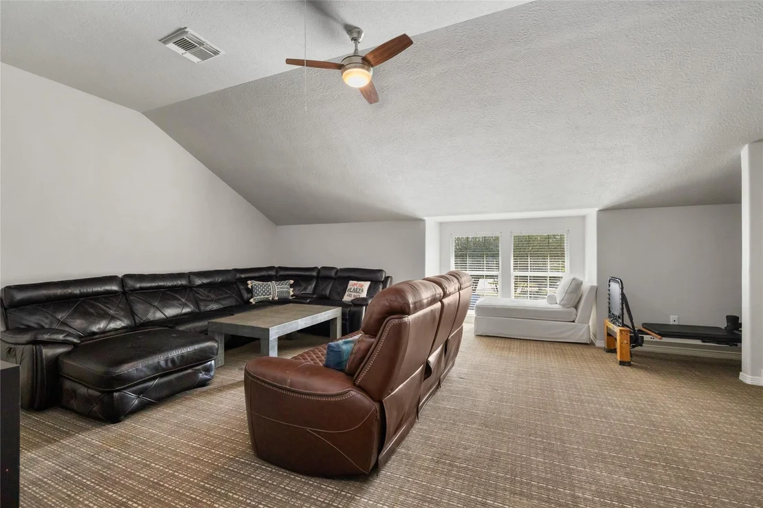 Photo of 11706 Edgewater Court