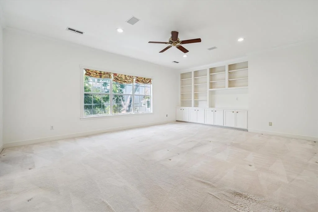 Photo of 2537 Addison Road