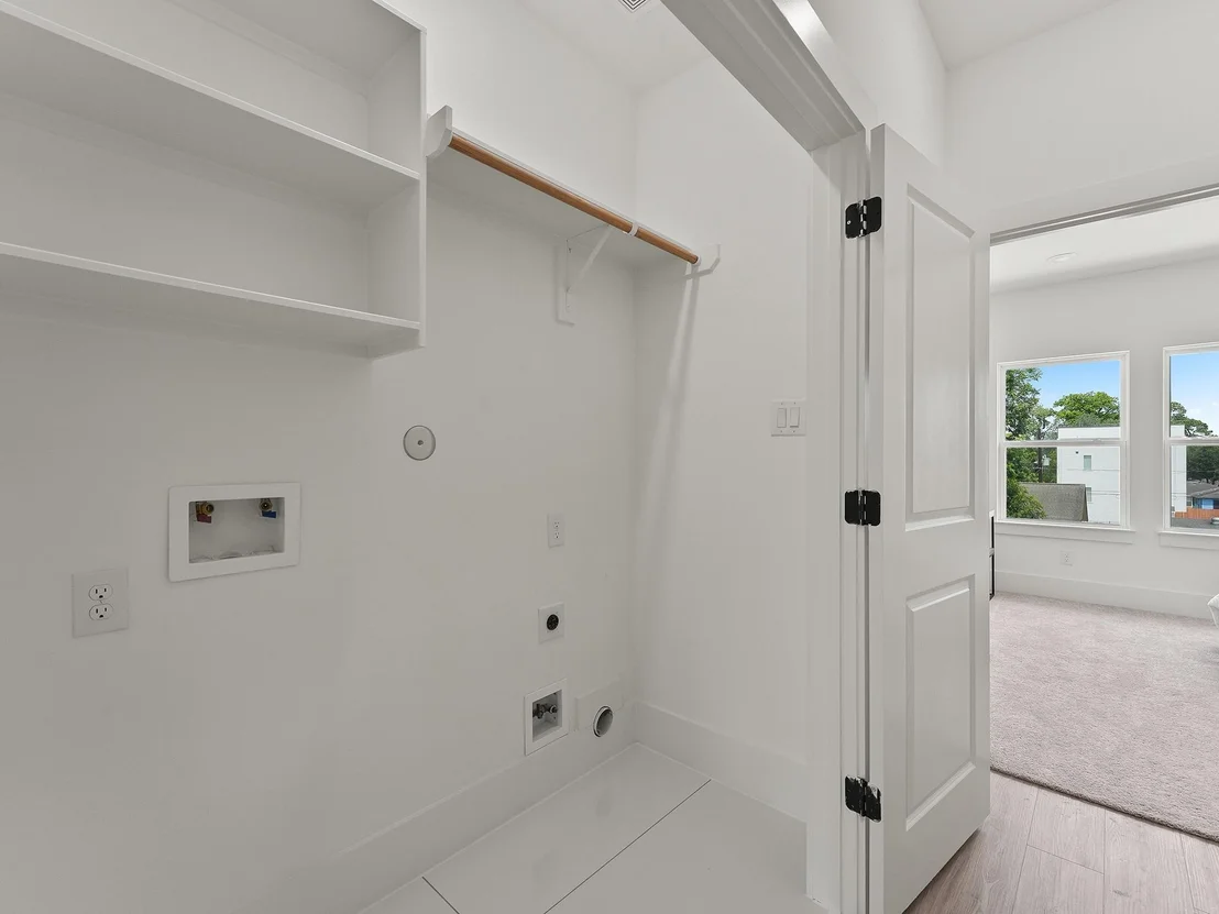 Photo of 4816 Cochran Street