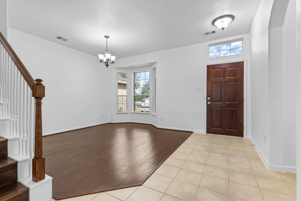 Photo of 1923 Vale Haven Drive